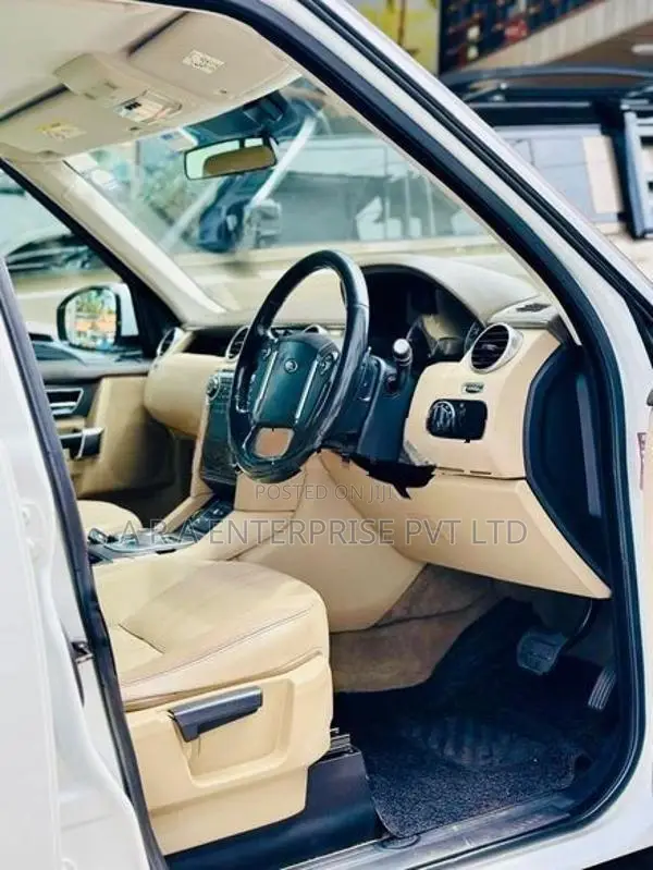 Land Rover Discovery 4 S 1ST Owner LOW KM 2015