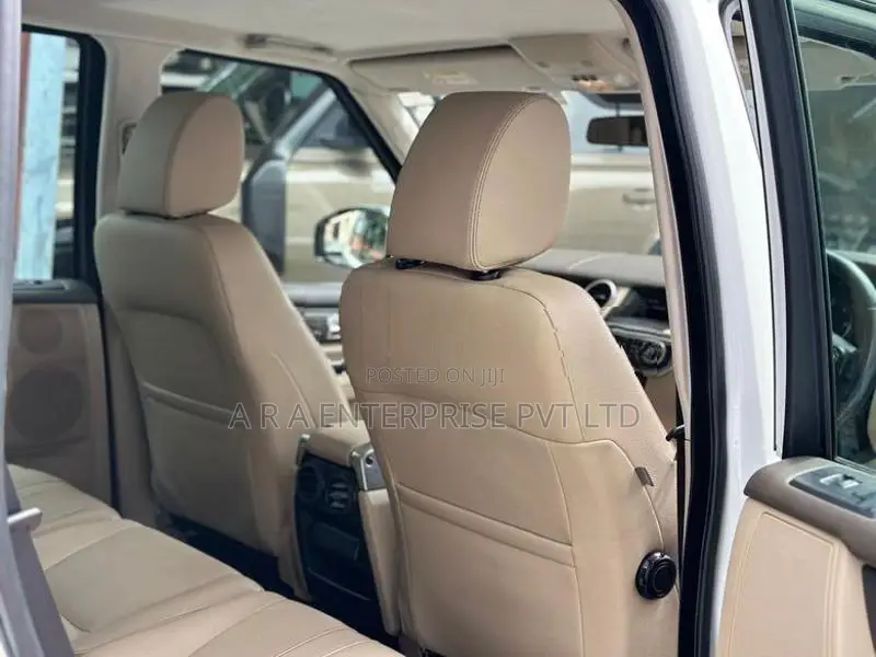 Land Rover Discovery 4 S 1ST Owner LOW KM 2015