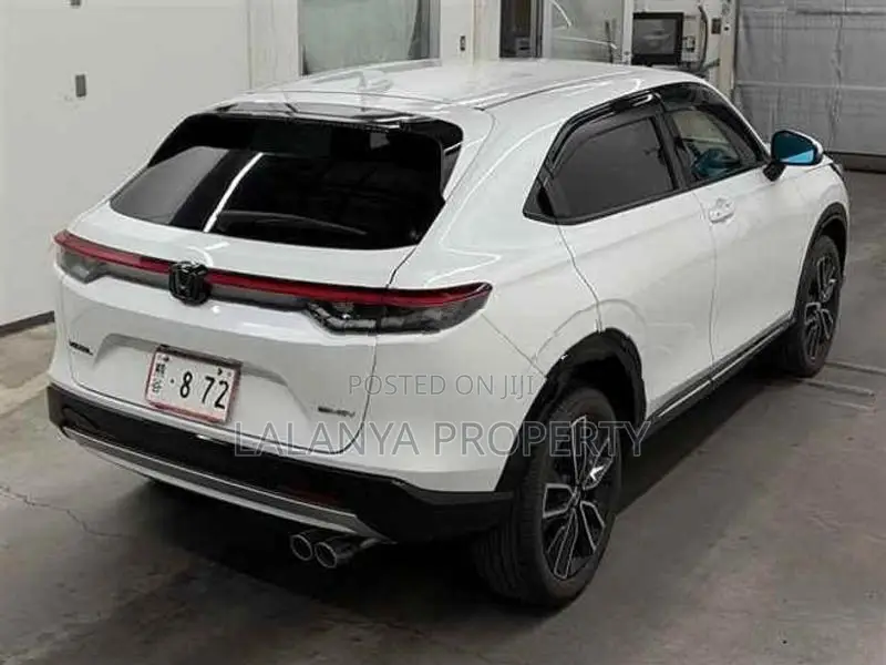 Honda Vezel RV5 – X - Pearl 2024