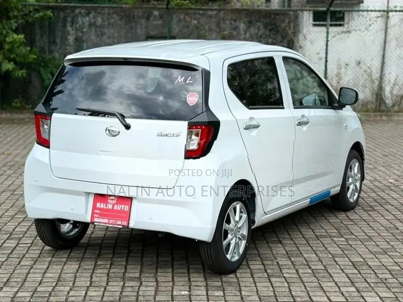 Daihatsu Mira G Grade 2026