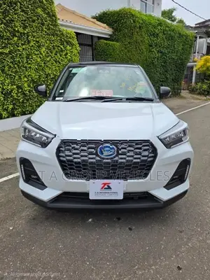 Daihatsu Rocky G-Premium BSM 2026