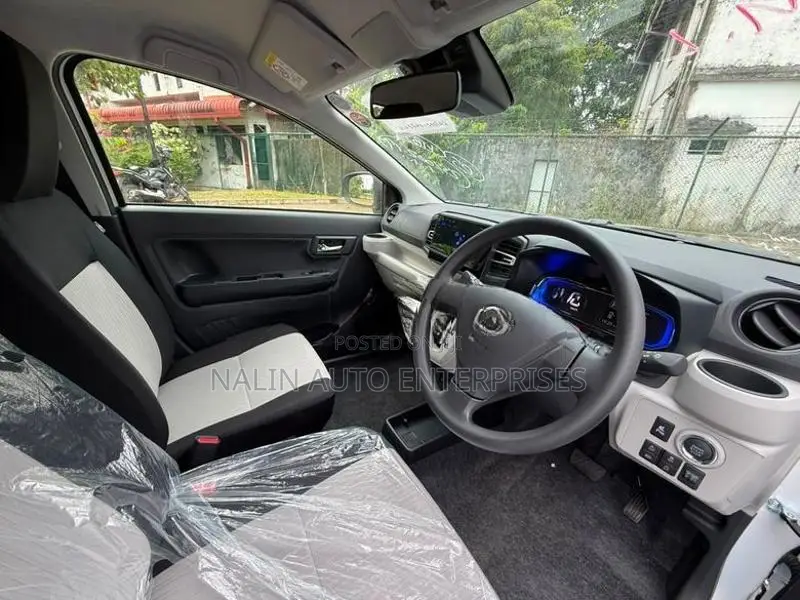 Daihatsu Mira G Grade 2026