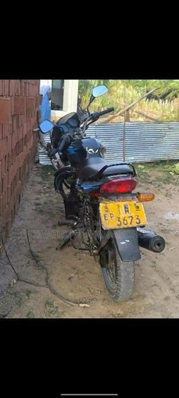 Bajaj Discover 125 Black & Blue 2010