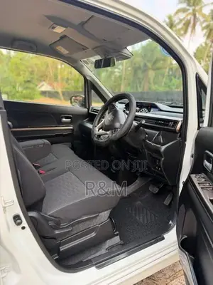 Suzuki Wagon R Custom ZX 2025