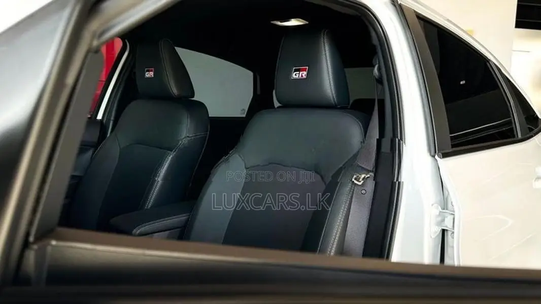 Toyota Yaris Ativ GR Sport 1.5 HEV 2025
