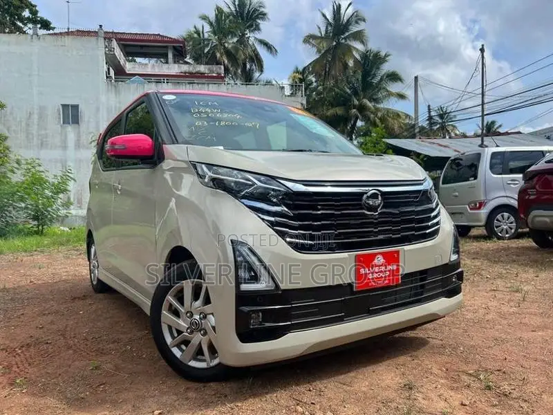 Nissan Dayz Highway Star 2024