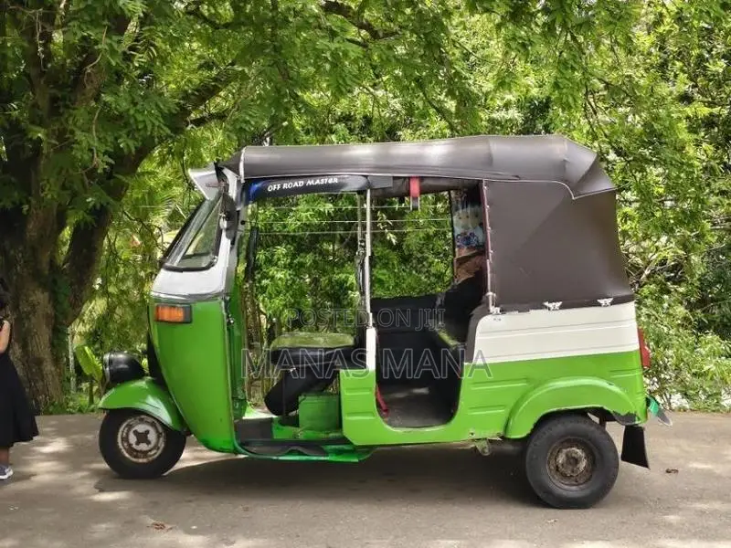Bajaj RE 1999