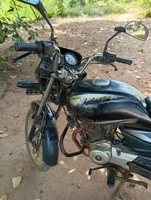 Bajaj Platina 100 2017