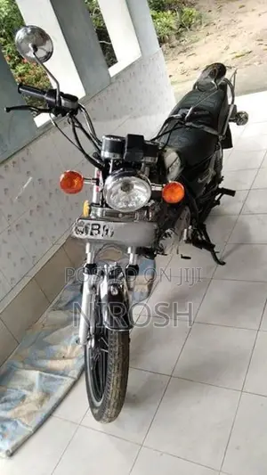 Suzuki GN 125 2006