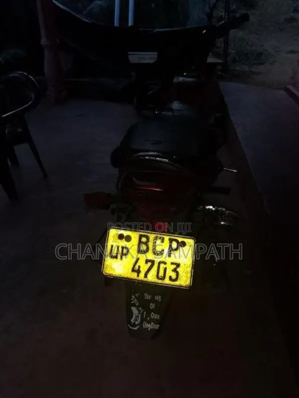 Bajaj Platina 100 2015