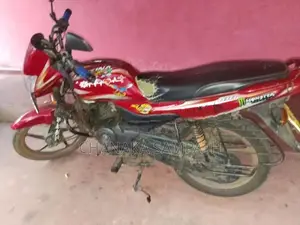 Bajaj Platina 100 2015