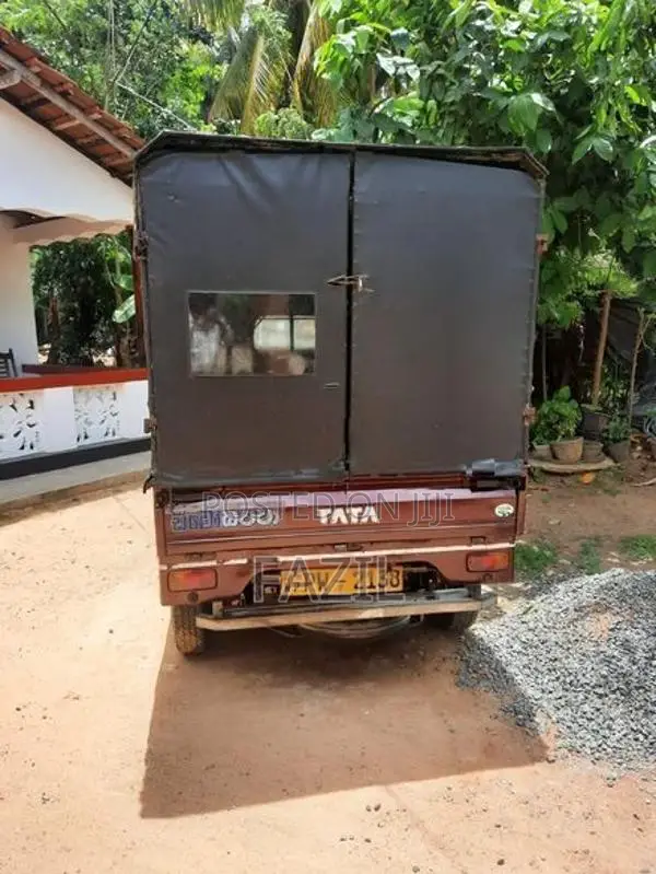 Tata Dimo Batta 2013