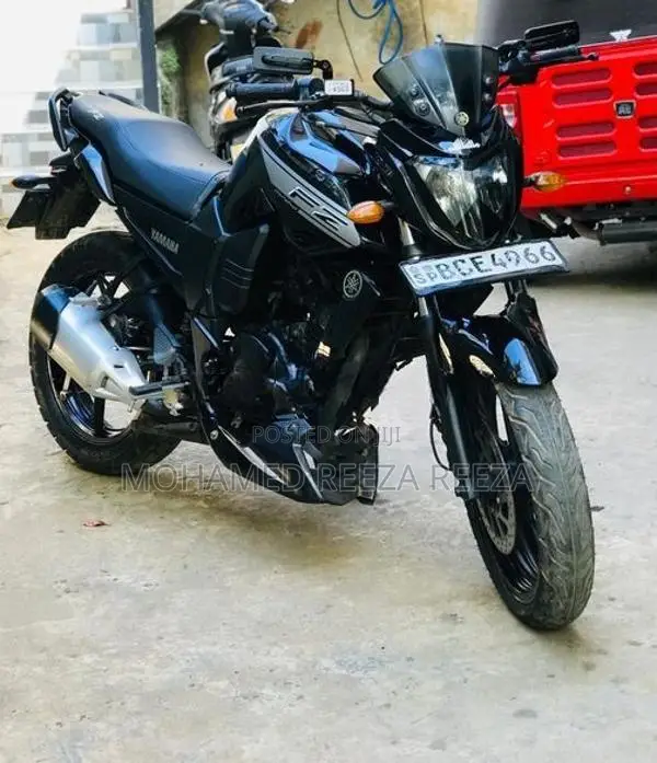 Yamaha FZS V1 2015