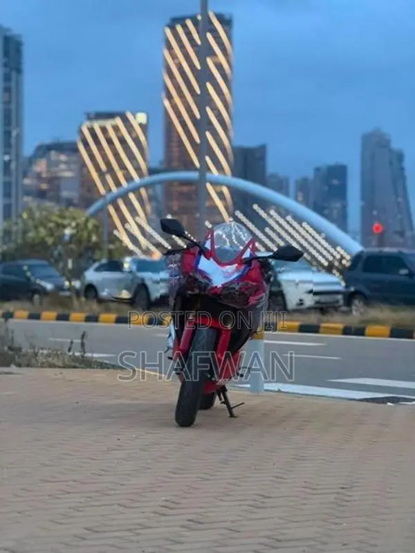 Honda CBR 250RR 2025