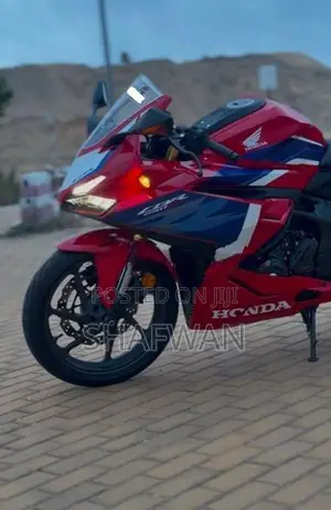 Honda CBR 250RR 2025