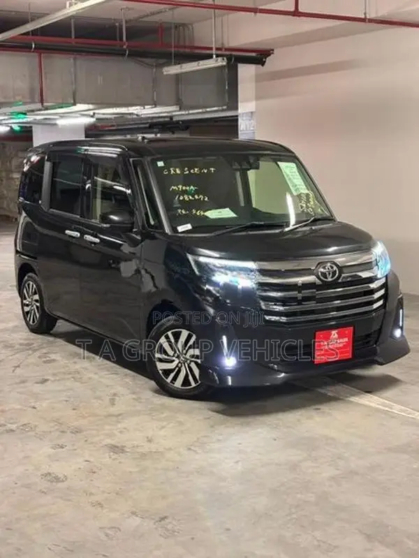 Toyota Roomy Custom G 2023