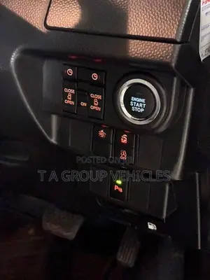 Toyota Roomy Custom G 2023