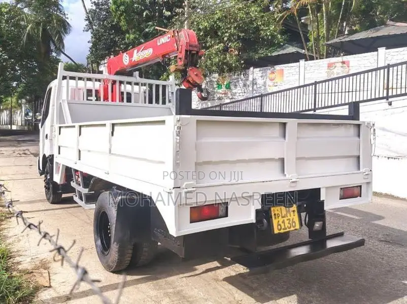 Toyota Hino Boom truck 2016