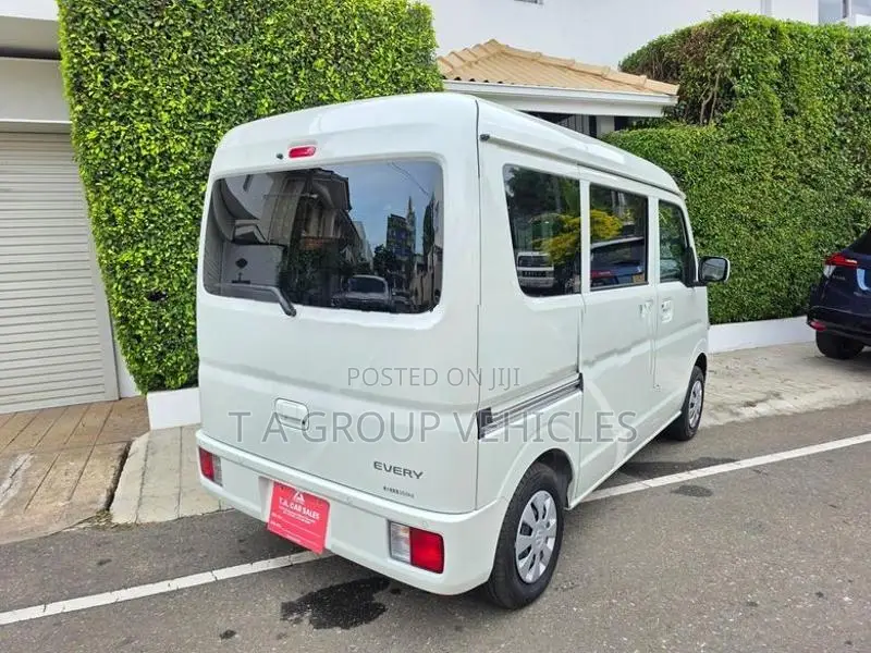 Suzuki Every Joint J Edition 2025