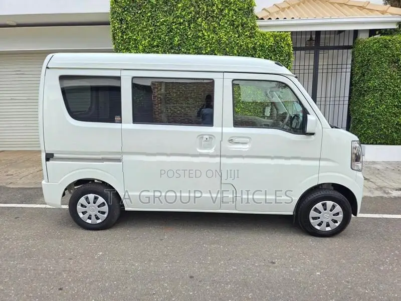 Suzuki Every Joint J Edition 2025