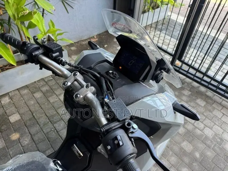 Honda ADV 160 2026