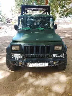 Mahindra Bolero 2005