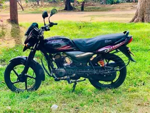 Bajaj Platina 100 2012