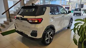Toyota Raize Z HYBRID 4WAY,' 2025