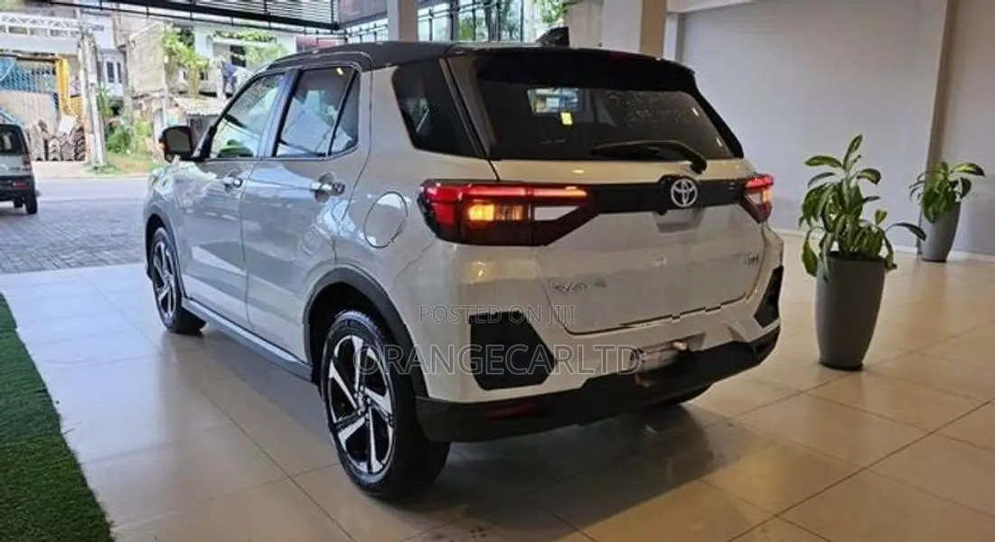 Toyota Raize Z HYBRID 4WAY,' 2025
