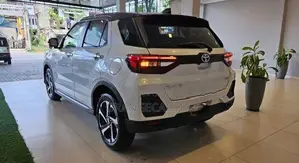 Toyota Raize Z HYBRID 4WAY,' 2025