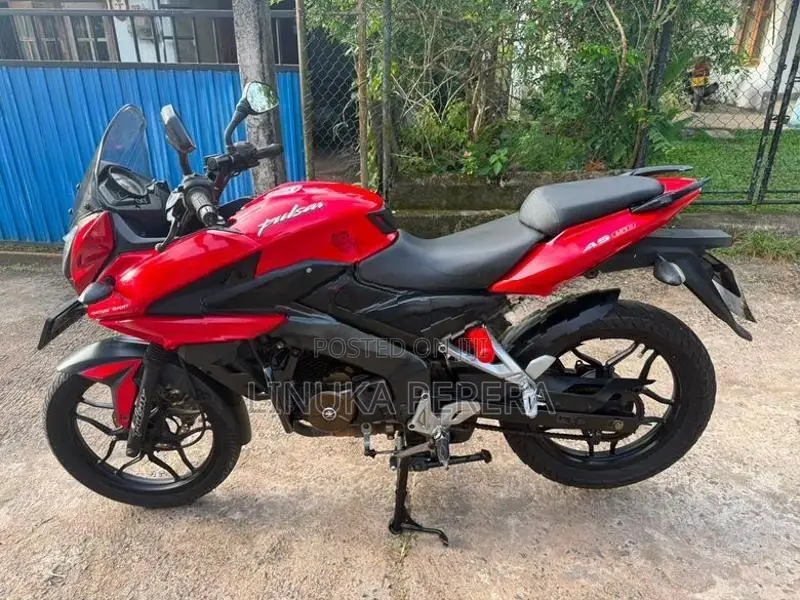 Bajaj Pulsar AS 150 2015