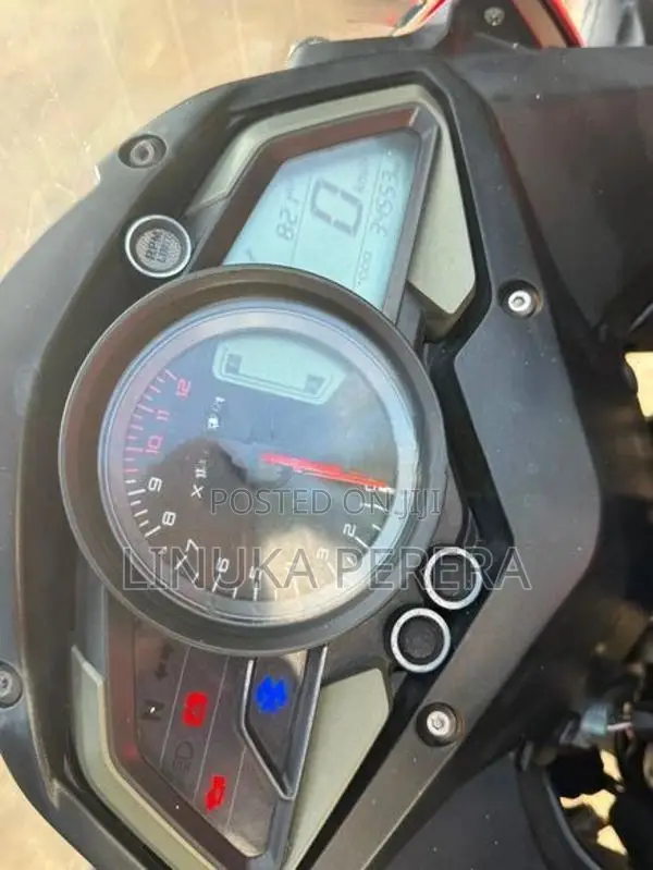 Bajaj Pulsar AS 150 2015