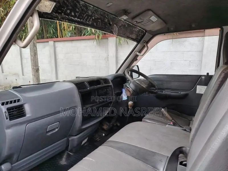 Mazda Bongo Dual Purpose 2009