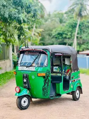 Bajaj RE 2005
