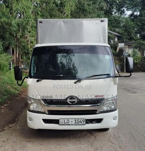 Toyota Hino 2018