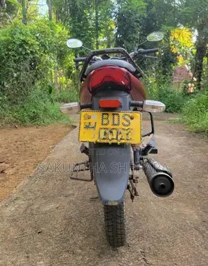 Mahindra Centuro 2016