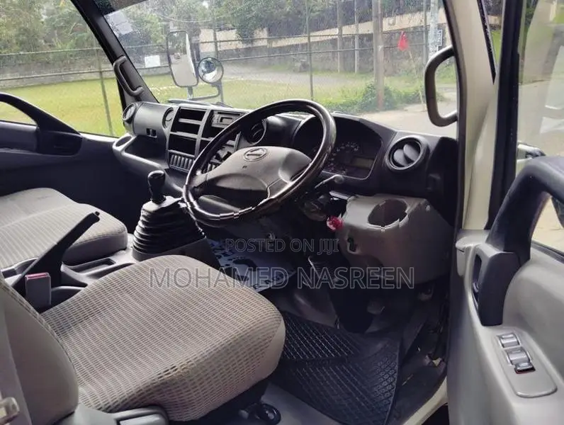 Toyota Hino 2018