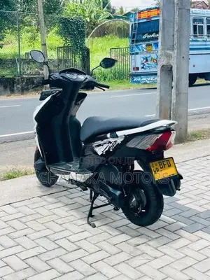 Honda Dio 2017