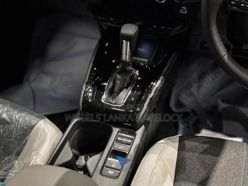 Honda Vezel Z Play Moonroof 2026