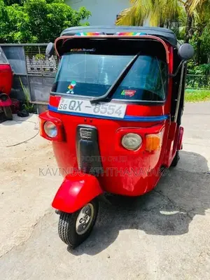 Bajaj RE 175 2010