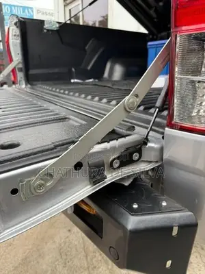 Revo Rocco Tailgate Shock