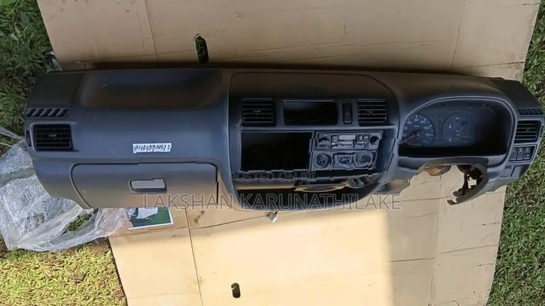 Nissan Vanette Dashboard Set