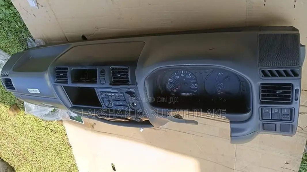 Nissan Vanette Dashboard Set