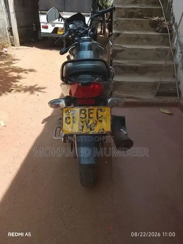 TVS Metro 2016