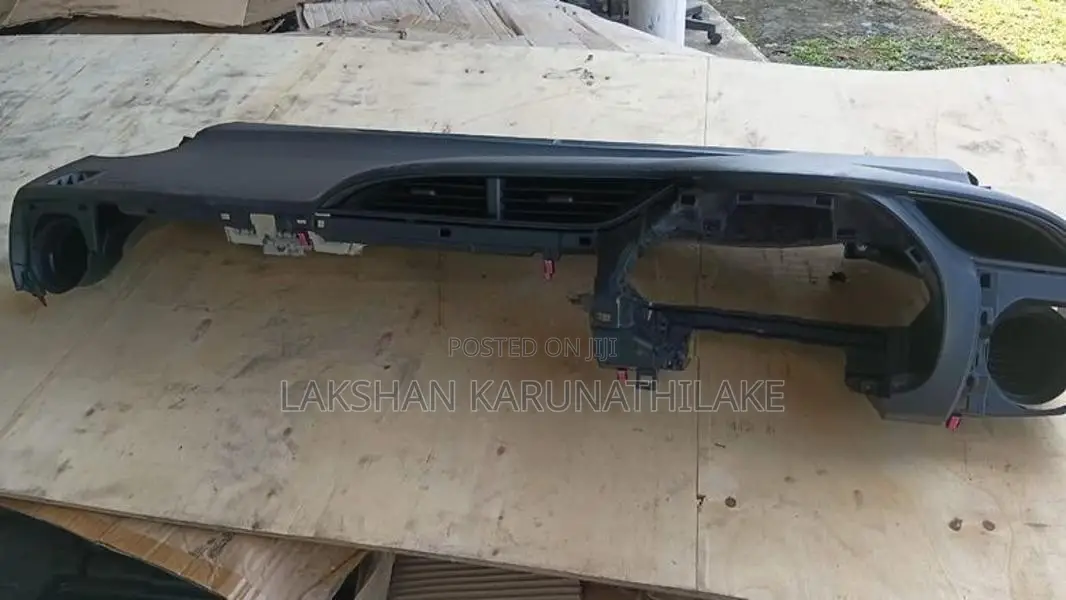 Vitz KSP130 Dashboard Panel