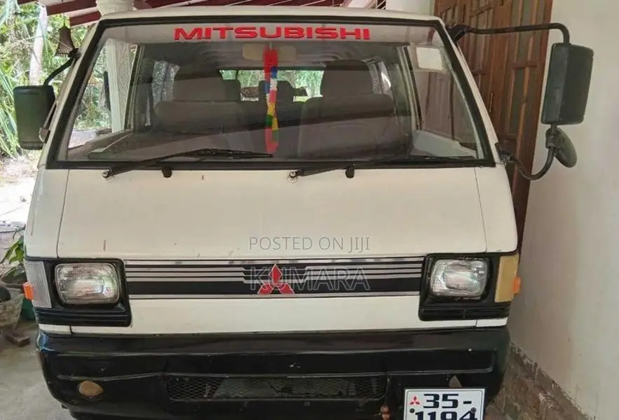Mitsubishi Delica L300 1980