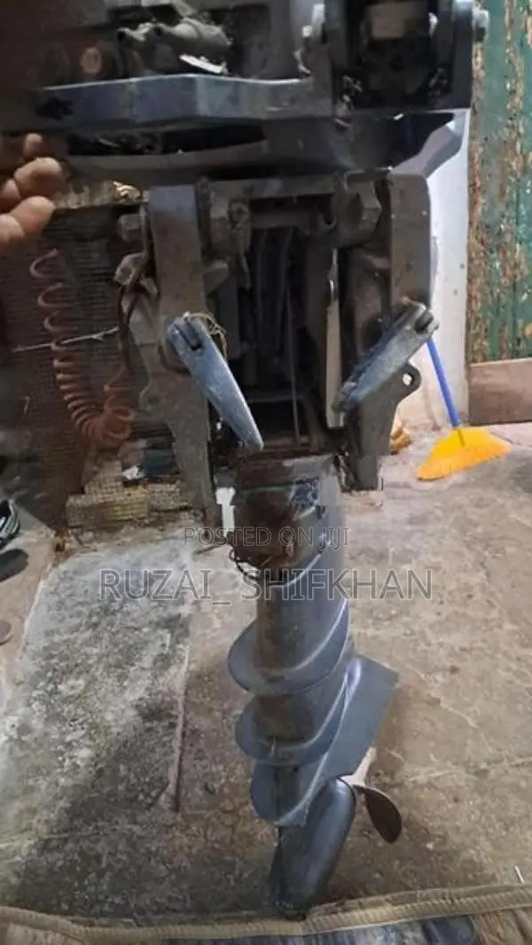 Yamaha Enduro 15HP 2-Stroke Outboard Engine