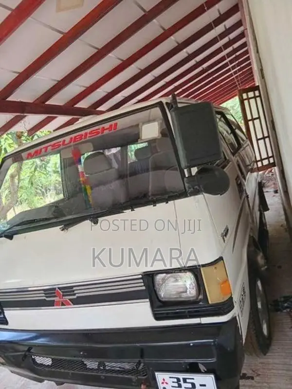 Mitsubishi Delica L300 1980