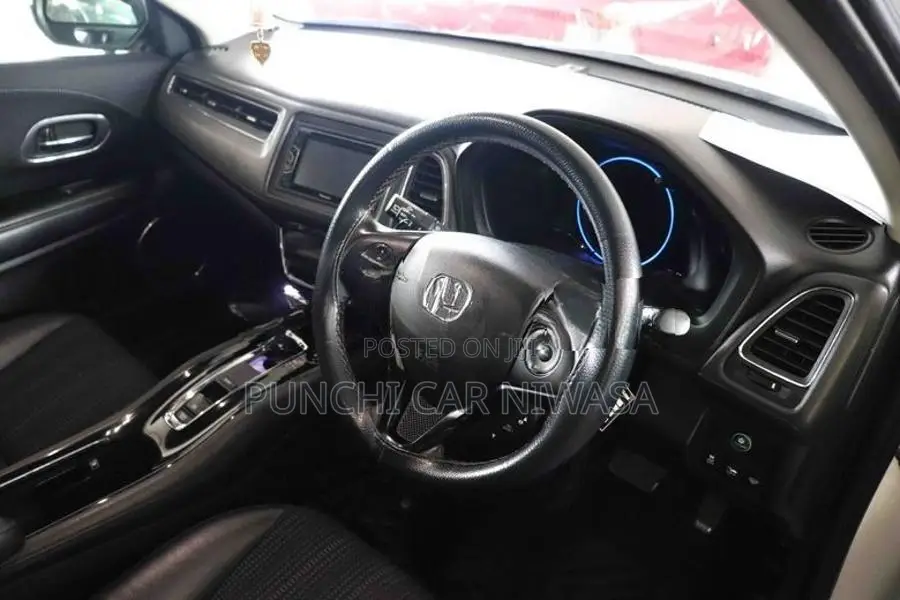 Honda Vezel hybrid 2015
