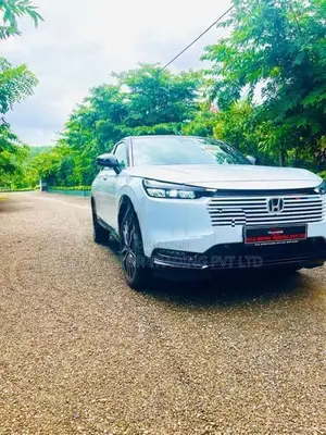 Honda Vezel Z Play Moon Roof 2026